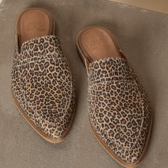 Mos Mosh Shoes - NWT MOS MOSH Doha Animal Print Suede Flat - Size 38